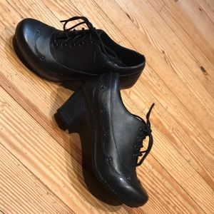 Dansko Womens Size 39 Oxford Stud Black pewter High Heel Clog Lace Up Shoes